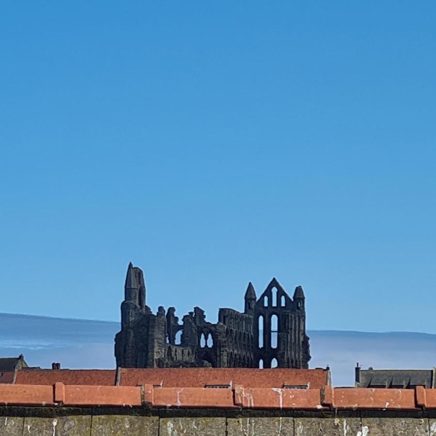 Frida'S Cottage Whitby Exterior photo